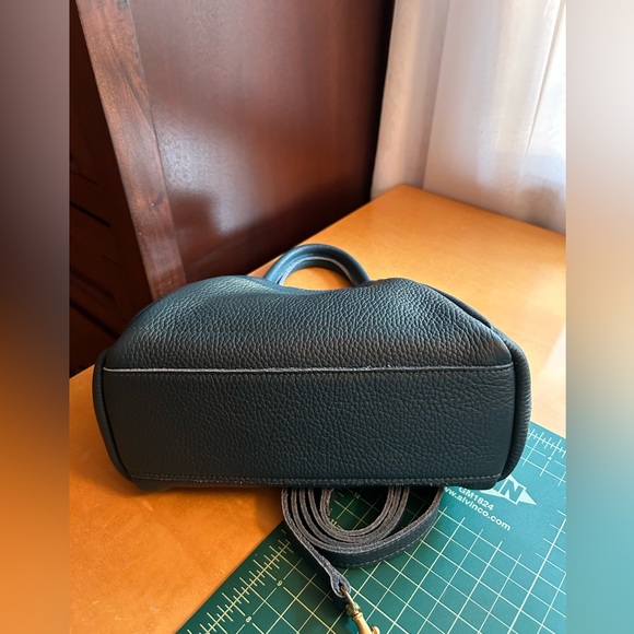 Oliveve Taya in Leather Crossbody - Picture 8 of 12